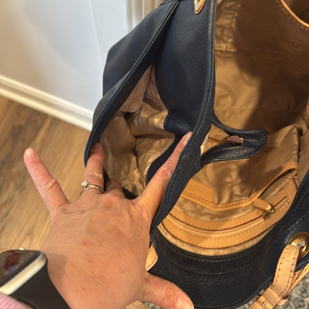 Michael Kors Small Tote Bag navy blue with tan straps - Picture 10 of 13